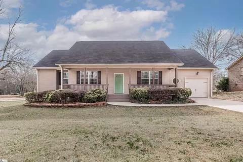 445 Crane Ave, Greenville, SC 29617