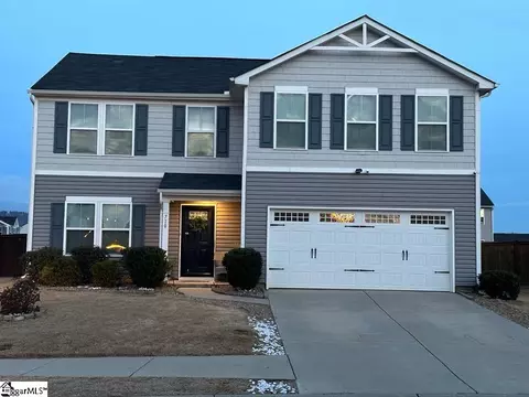 710 Braeswood St, Greenville, SC 29617