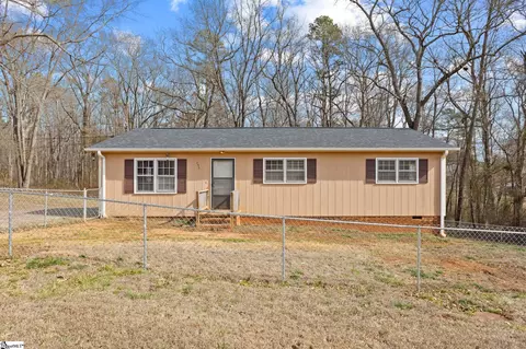 255 Clearview Hts, Boiling Springs, SC 29316