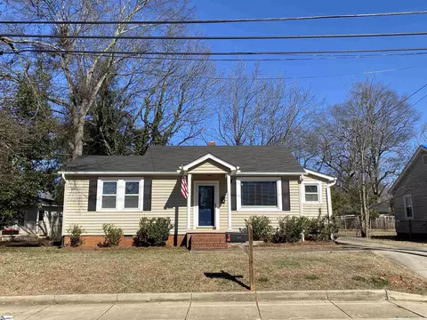 106 Vine St, Greenville, SC 29609