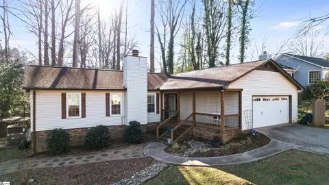 209 Saratoga Dr, Greer, SC 29650