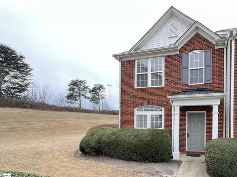 70 Spring Crossing Cir, Greer, SC 29650