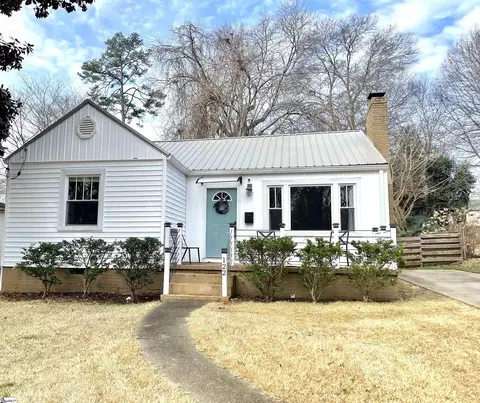 122 Wilshire Dr, Greenville, SC 29609