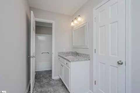 Bath - 4607 Old Easley Bridge Rd, Easley, SC 29642 photo 5 of 5