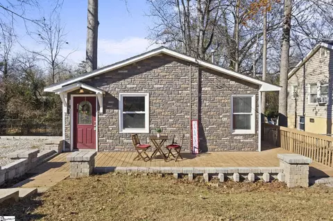 203 Shands St, Clinton, SC 29325
