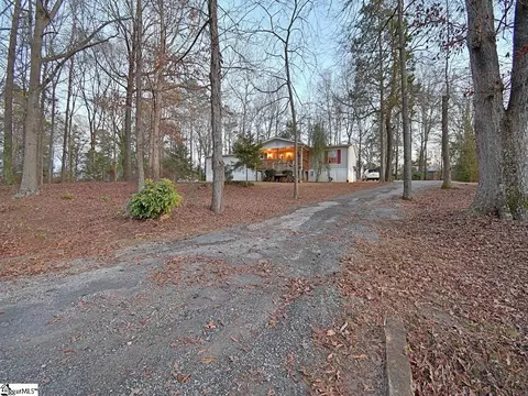 163 Randall Dr, Clinton, SC 29325 photo 2