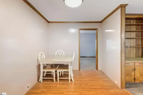 Dining - 4964 Highway 49, Laurens, SC 29360 photo 1 of 1