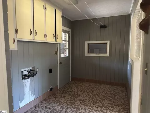Exterior - 601 Old Pendleton Rd, Easley, SC 29642 photo 8 of 9