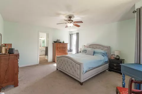 Bedroom - 309 Middleton Ct, Moore, SC 29369 photo 2 of 4