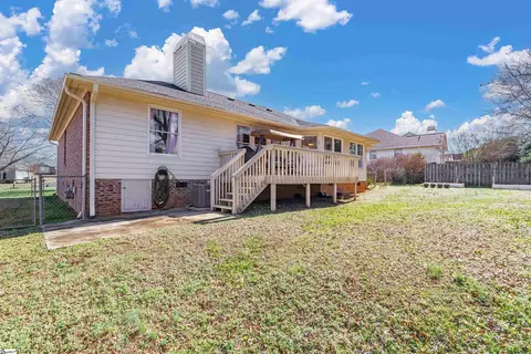 Exterior - 309 Middleton Ct, Moore, SC 29369 photo 2 of 4
