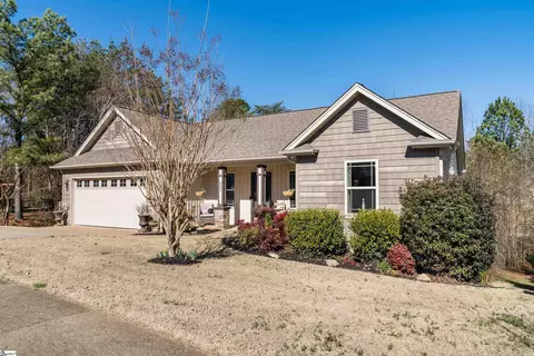 235 Kingsley Park Dr, Moore, SC 29369