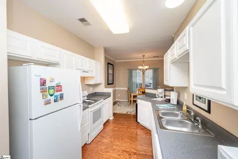 Kitchen - 174 Spring Crossing Cir, Greer, SC 29650 photo 4 of 4