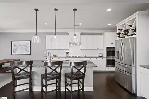 Kitchen - 207 Granito Dr, Greer, SC 29650 photo 2 of 4