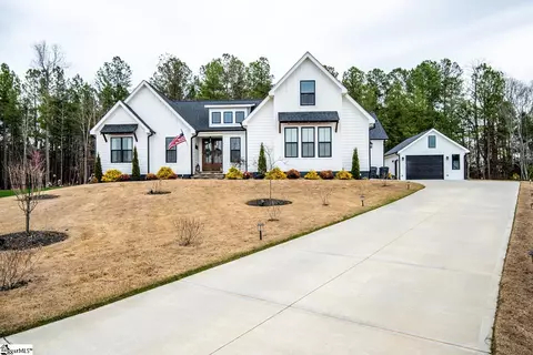 9 Black Bear Trl, Taylors, SC 29687