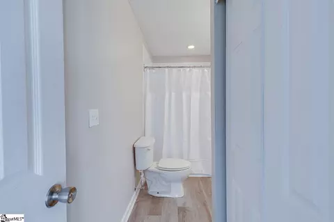 Bath - 115 Ascot Dr, Easley, SC 29642 photo 1 of 2