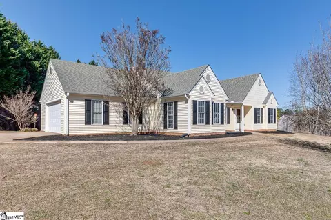 Exterior - 115 Ascot Dr, Easley, SC 29642 photo 3 of 10