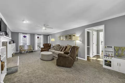 Living - 8 River Way Dr, Greer, SC 29651 photo 2 of 3