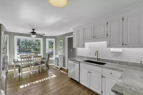 Kitchen - 8 River Way Dr, Greer, SC 29651 photo 2 of 2