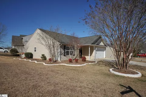 501 Barn Swallow Dr, Simpsonville, SC 29680