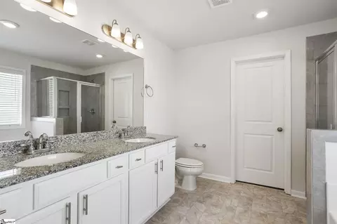 Bath - 704 Chesterfield Ct, Boiling Springs, SC 29316 photo 1 of 4