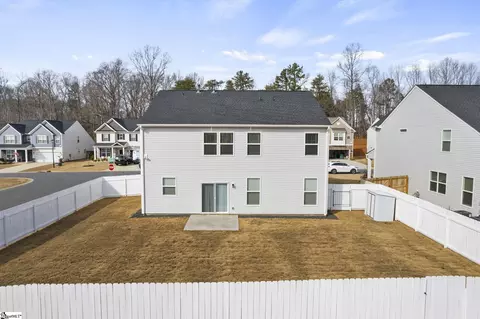 Exterior - 704 Chesterfield Ct, Boiling Springs, SC 29316 photo 5 of 7