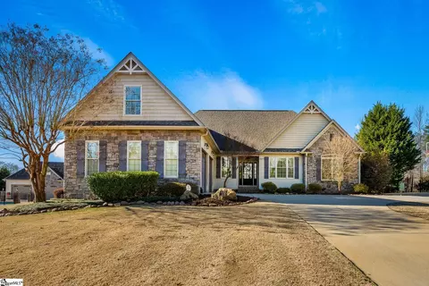 104 Brown Farm Way, Taylors, SC 29687