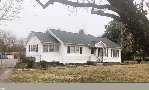 1157 Rogers Bridge Rd, Duncan, SC 29334