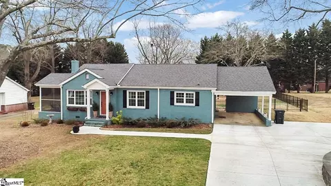 110 S Pliney Cir, Simpsonville, SC 29681