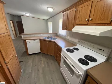 674 Whitten Rd, Waterloo, SC 29384 photo 6