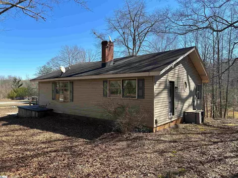 186 Bates Rd, Marietta, SC 29661