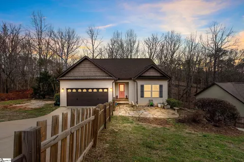243 Champlain Dr, Greenville, SC 29611