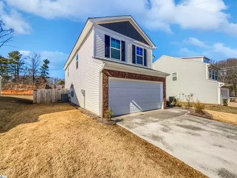 Exterior - 1208 Paramount Dr, Lyman, SC 29365 photo 3 of 5