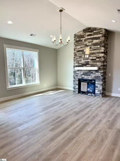 805 Rolling Valley Ct, Greer, SC 29651 photo 5