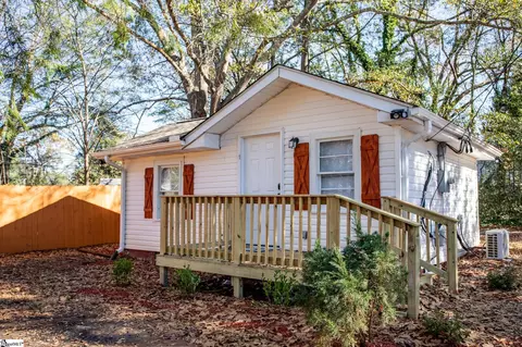 114 Tubbs Mountain Rd, Travelers Rest, SC 29690