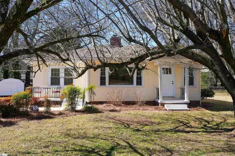 129 White Oak Dr, Greenville, SC 29607