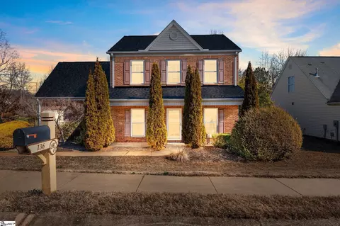 136 Dellwood Dr, Spartanburg, SC 29301