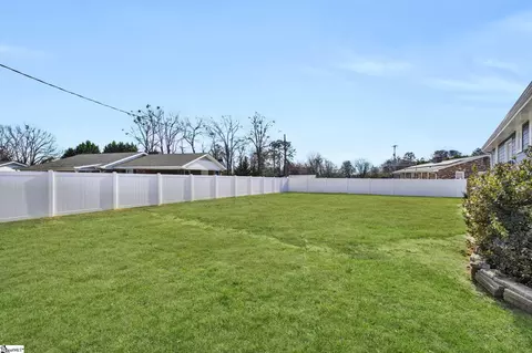 Exterior - 104 Hillside Dr, Greer, SC 29651 photo 7 of 7