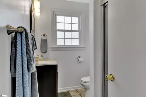 Bath - 104 Hillside Dr, Greer, SC 29651 photo 2 of 3