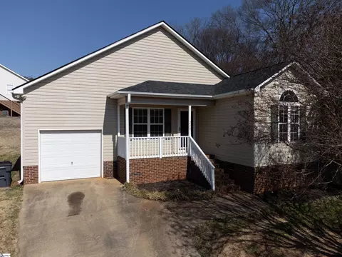 260 W Clark Rd, Inman, SC 29349
