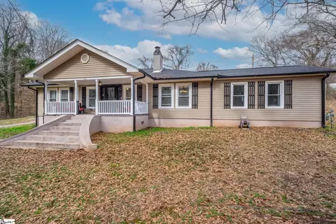 660 Fairmont Ave, Spartanburg, SC 29301