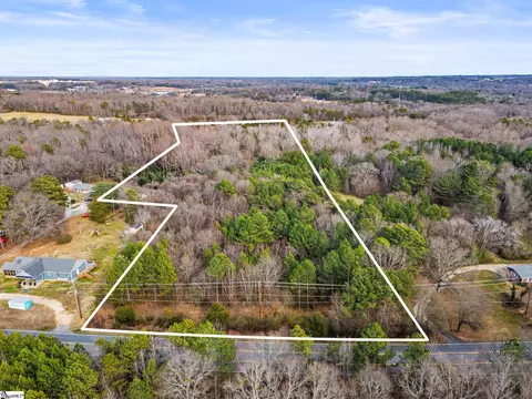 244 E Standing Springs Rd, Simpsonville, SC 29680
