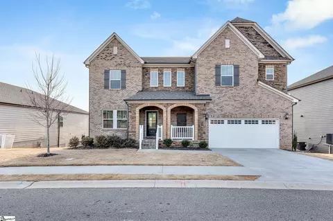 1011 Hawk Ridge Ct, Greer, SC 29651