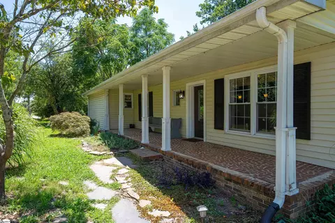 37 Montgomery St, Greenville, SC 29609