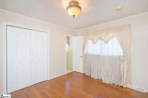 Bedroom - 114 Skyland Dr, Easley, SC 29640 photo 3 of 5