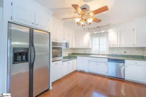 Kitchen - 114 Skyland Dr, Easley, SC 29640 photo 2 of 3