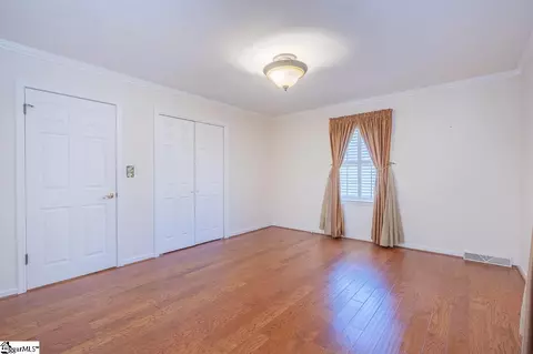 Bedroom - 114 Skyland Dr, Easley, SC 29640 photo 4 of 5