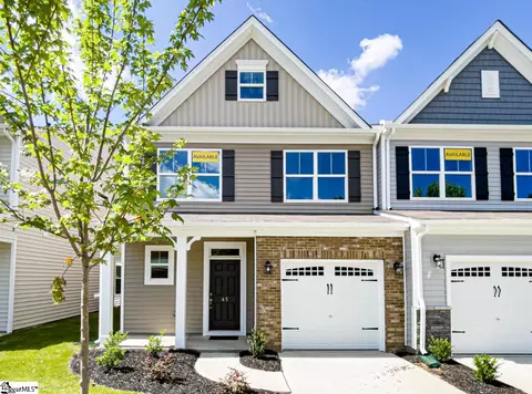 45 Fair Village Ln, Simpsonville, SC 29680