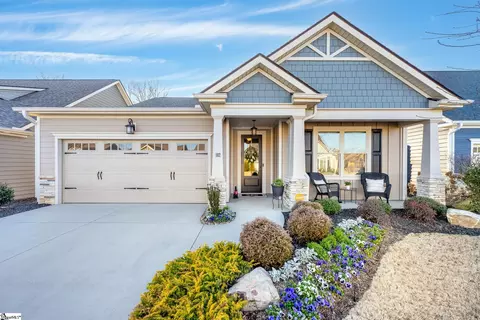 102 Sunlit Dr, Simpsonville, SC 29680