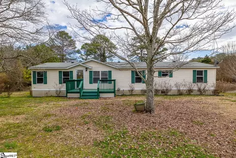 2107 Reedy Fork Dr, Pelzer, SC 29669