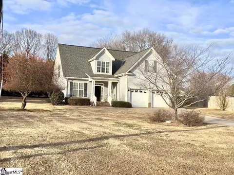 104 Berryfield Ct, Easley, SC 29642